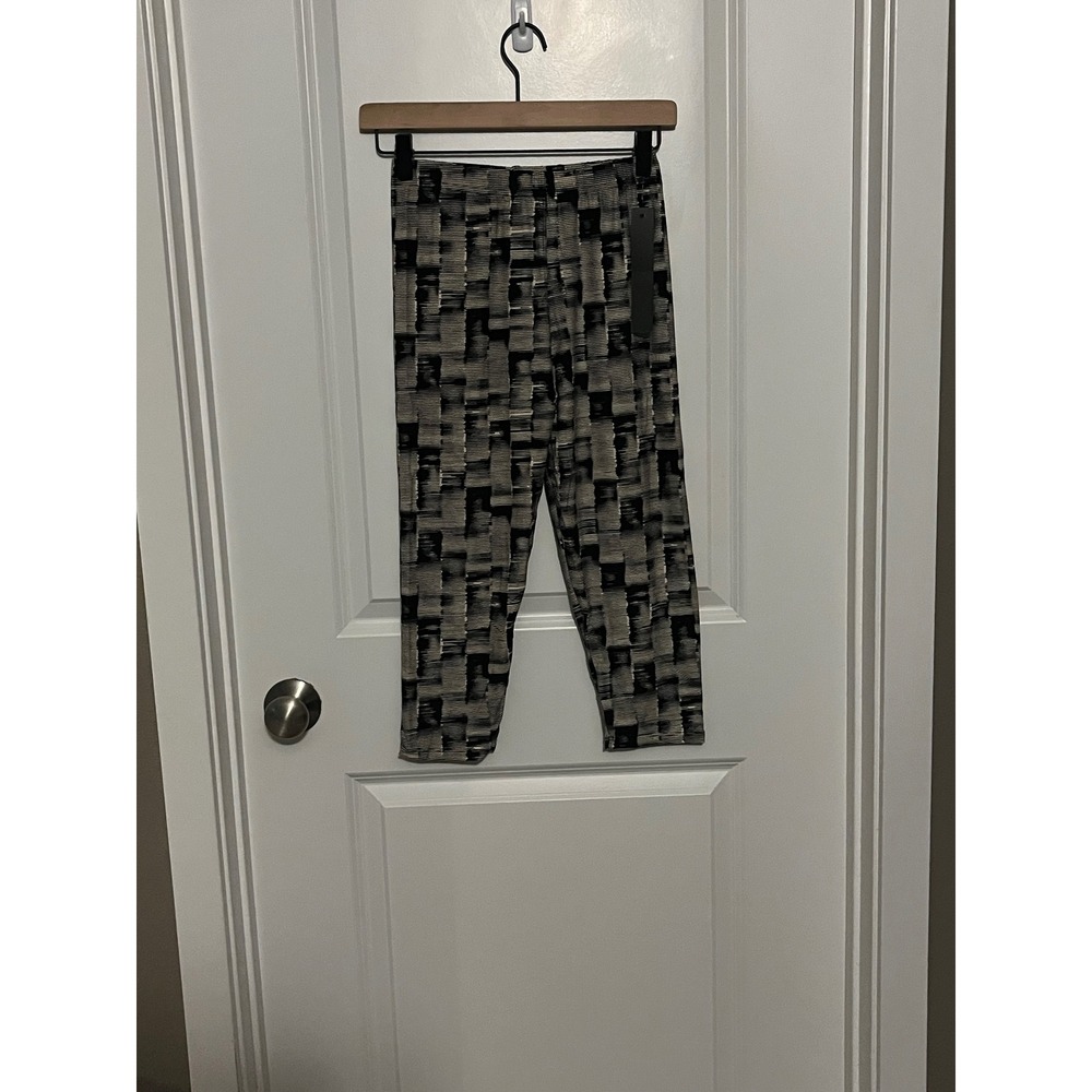 Leggings Depot CAQ536 One Size Abstract Print‎ Stretch Capri Leggings